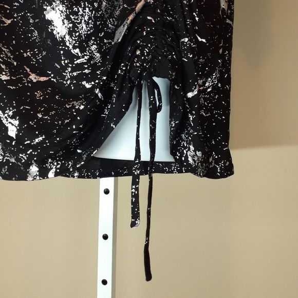 Roaman's Black Silver Paint Splatter Drawstring Tunic Short Sleeve Top 12 NWOT - Picture 5 of 8